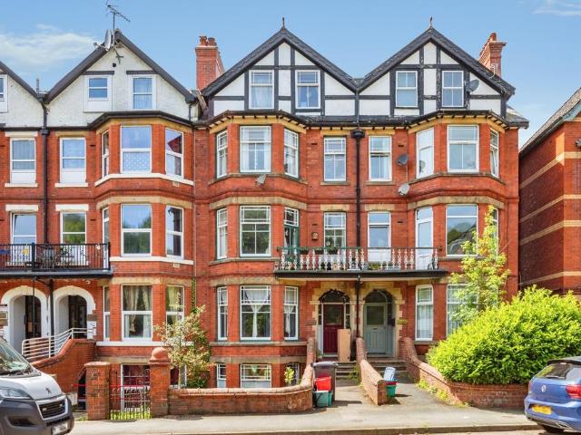 House for sale in Llandrindod Wells