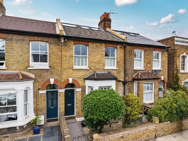 House for sale in East Dulwich, Greater London
