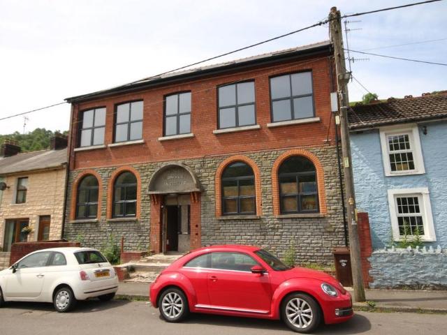 House for sale in Brithdir, New Tredegar