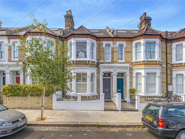 House for sale in Clapham Junction, Greater London