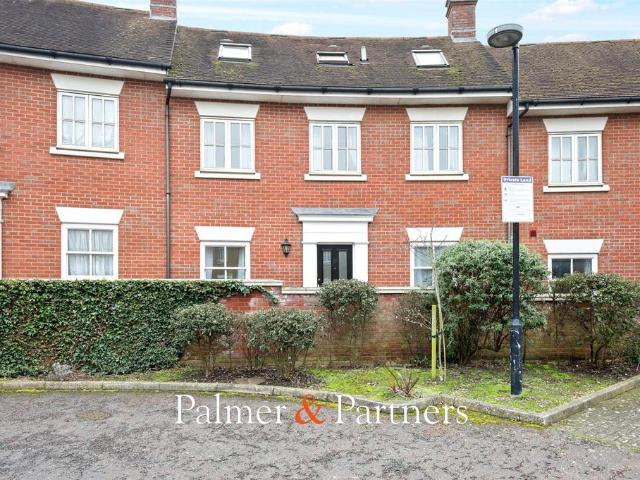 House for sale in Hythe, Fordham Heath