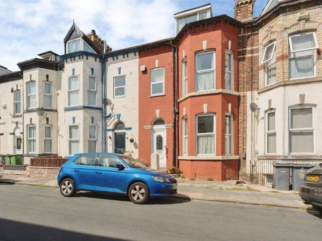 House for sale in Birkenhead, Wirral