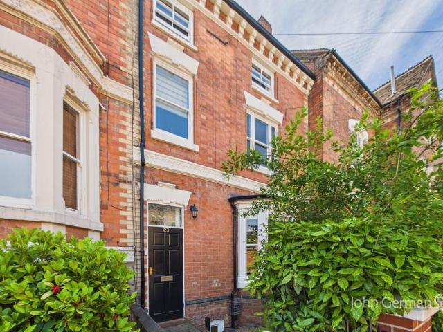 House for sale in Elmfield, Leicestershire