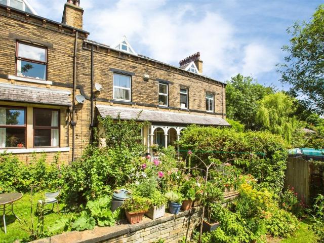 House for sale in Heath, Savile Park