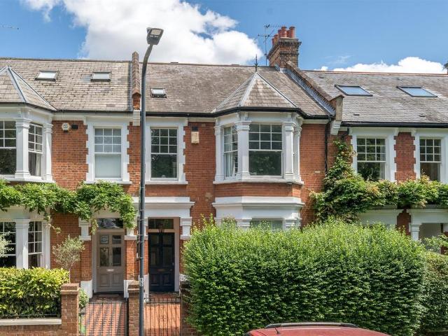 House for sale in Queen's Park, Brondesbury Park