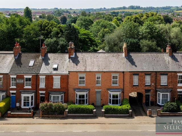 House for sale in Stanford On Avon, Leicestershire