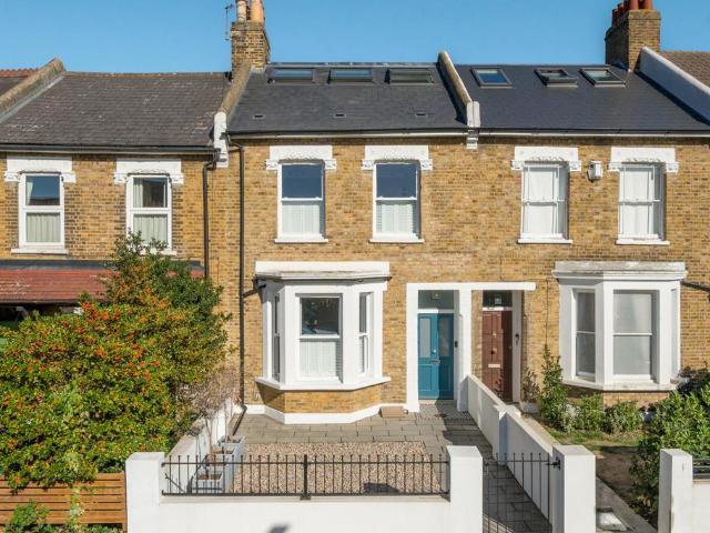 House for sale in London Borough of Southwark, Greater London