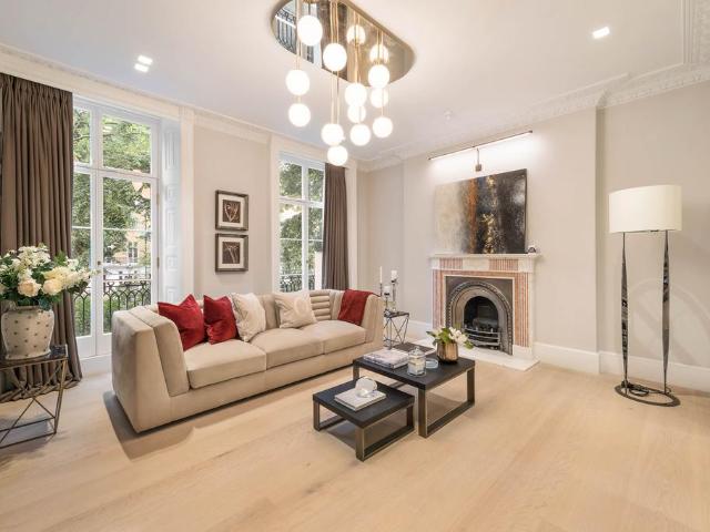 House for sale in Chelsea, Greater London
