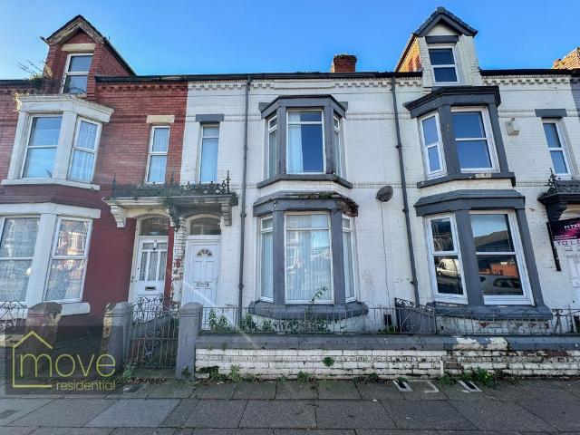 House for sale in Elm Park, Calderstones