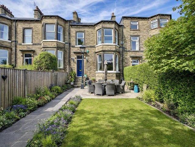 House for sale in Salterhebble, West Yorkshire