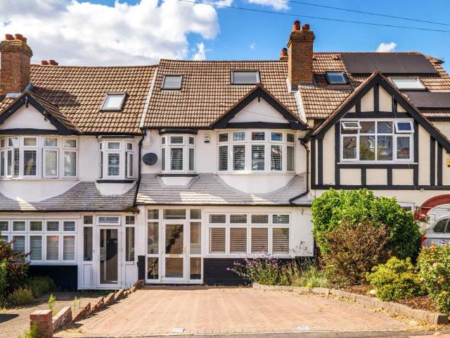 House for sale in West Wickham, Greater London