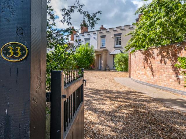 House for sale in Beamhurst, Staffordshire