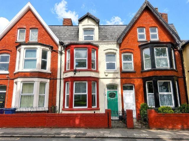 House for sale in Sandfield Park, Calderstones