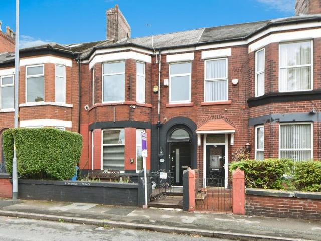 House for sale in Georgia, Greater Manchester
