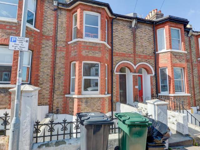 House for sale in Queen's Park, Brighton & Hove