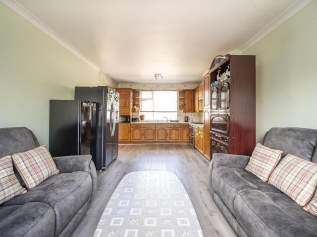 House for sale in Hale End, Greater London