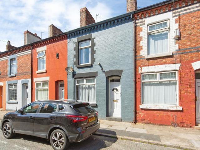 House for sale in Calderstones