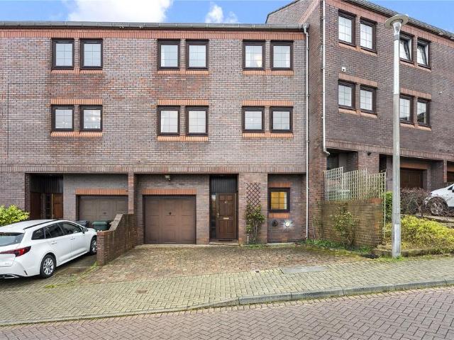 House for sale in Comely Bank, Craigleith