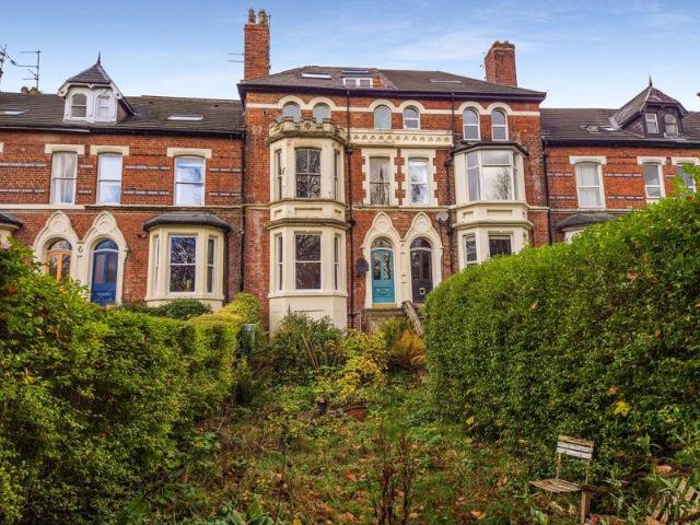 House for sale in Meanwood, West Yorkshire