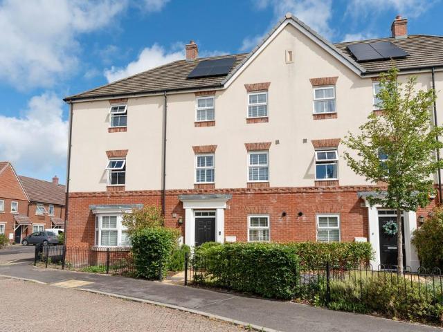 House for sale in Highcroft, Berrick Salome