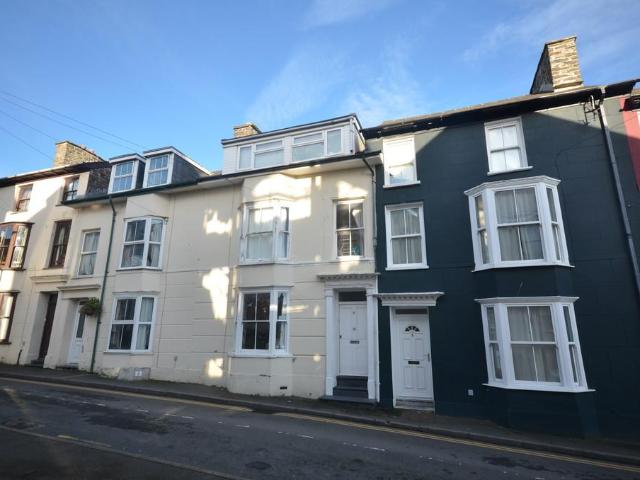 House for sale in Waun Fawr, Wales