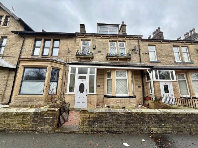 House for sale in Ingrow, West Yorkshire