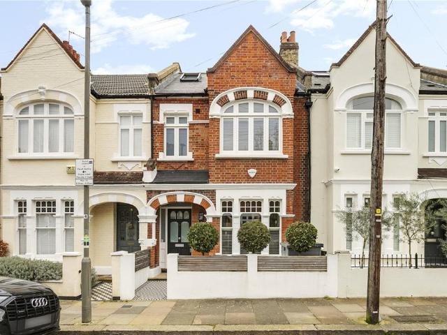 House for sale in Balham, Greater London