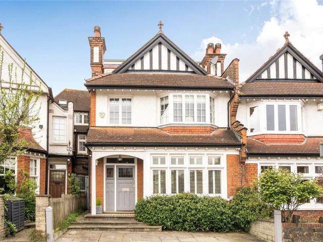 House for sale in Muswell Hill, Greater London