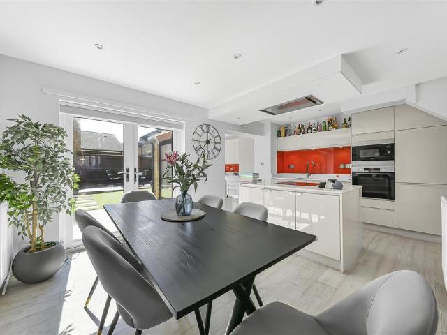 House for sale in Whitechapel, Greater London