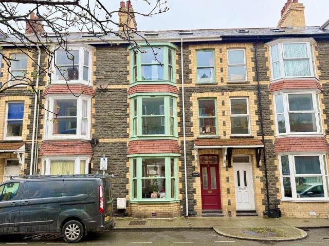 House for sale in Waun Fawr, Wales