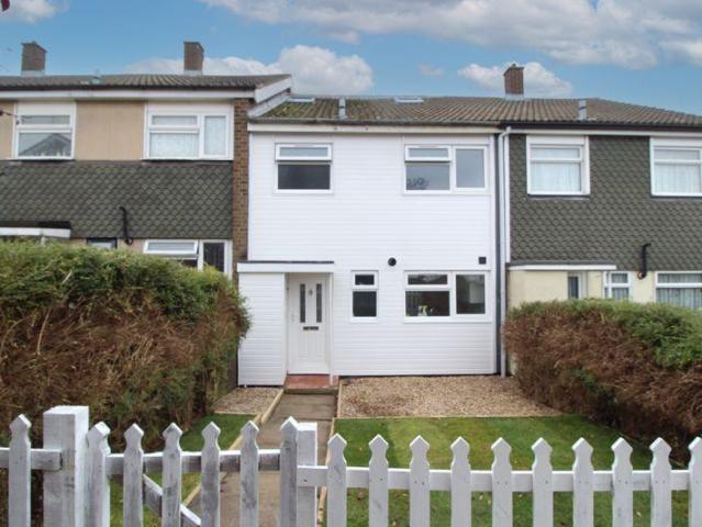 House for sale in Marsh Farm, Luton