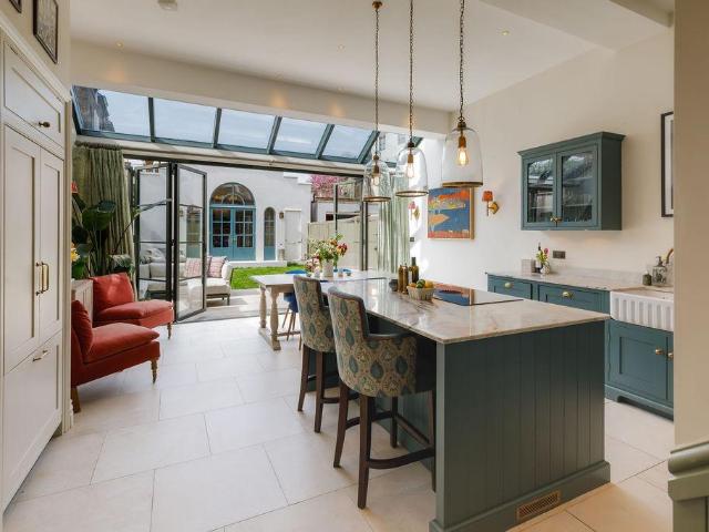House for sale in Shepherd's Bush, Greater London
