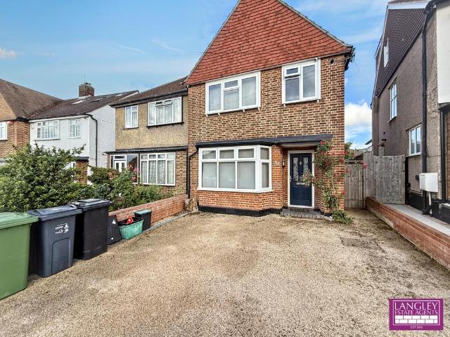 House for sale in Upper Elmers End, Greater London