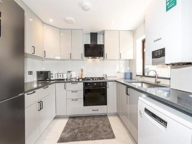 House for sale in West Hampstead, Greater London