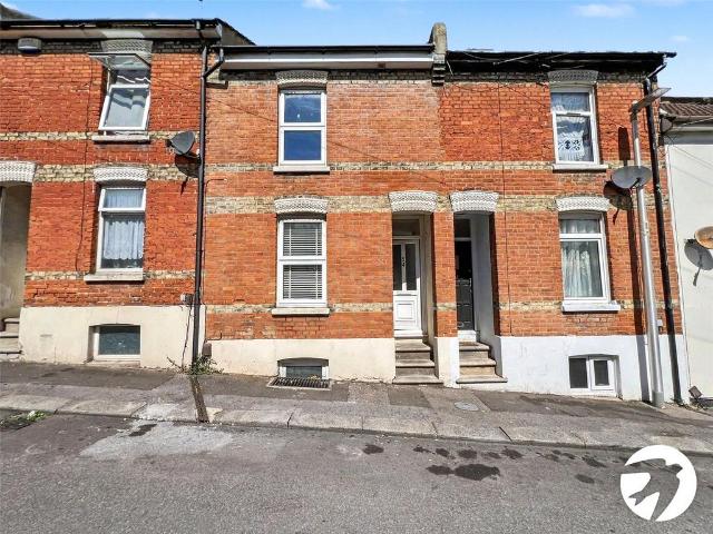 House for sale in Luton, Chatham
