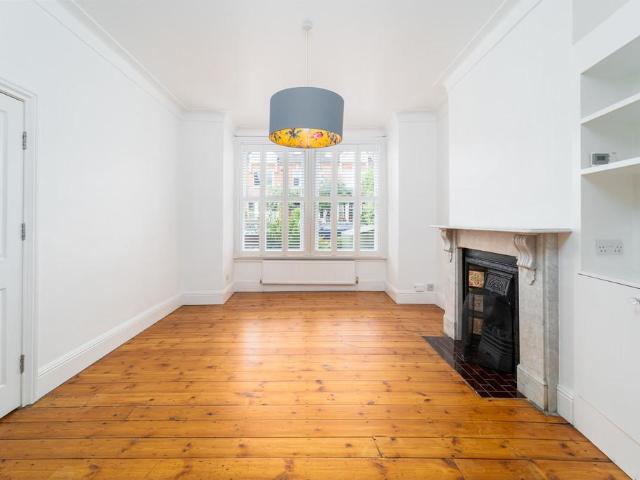 House for sale in Crouch End, Greater London