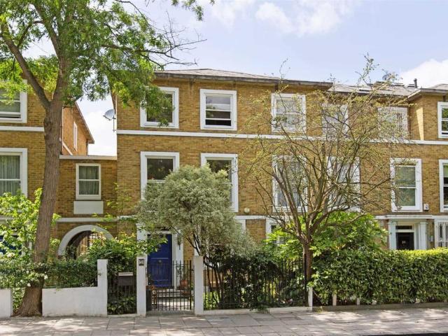 House for sale in St. John's Wood, Greater London