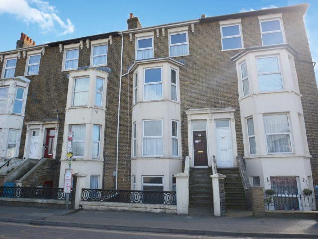 House for sale in Sheerness, Oad Street