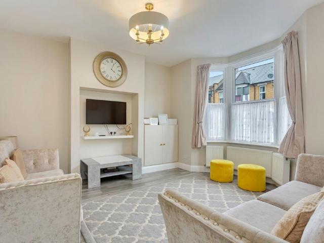 House for sale in Dollis Hill, Greater London