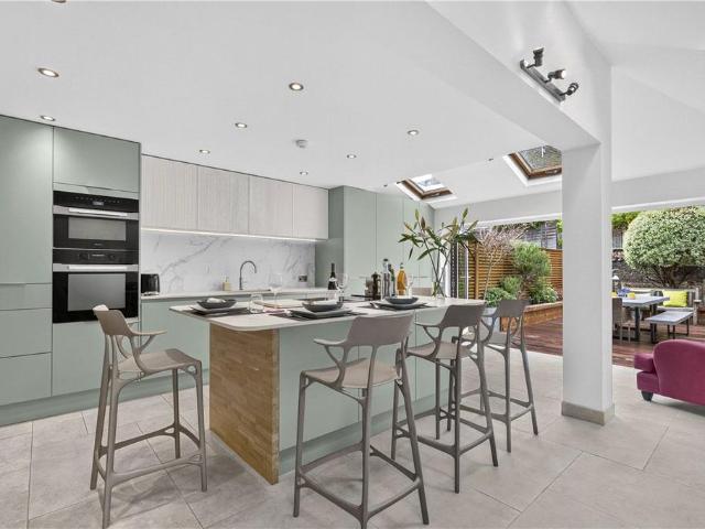 House for sale in Fulham, Greater London