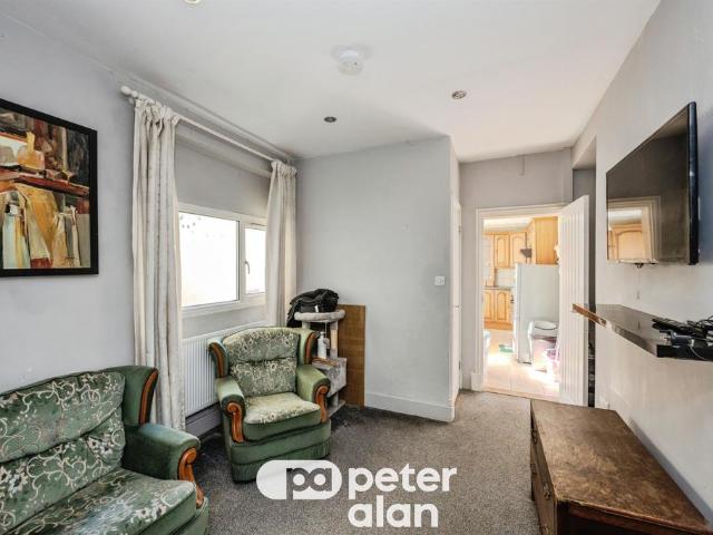 House for sale in Mount Pleasant, Swansea