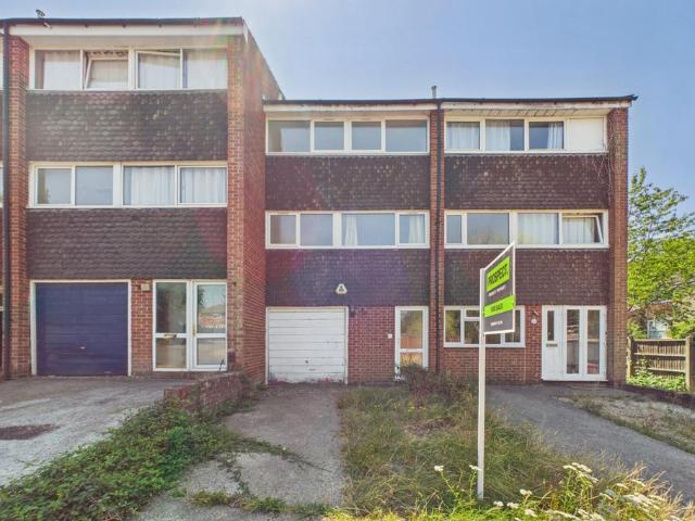 House for sale in Whitley Wood, Reading