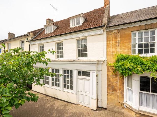 House for sale in Olney