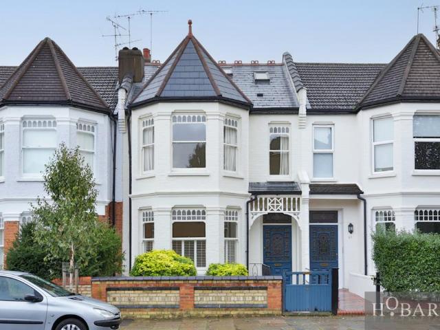 House for sale in Muswell Hill, Greater London