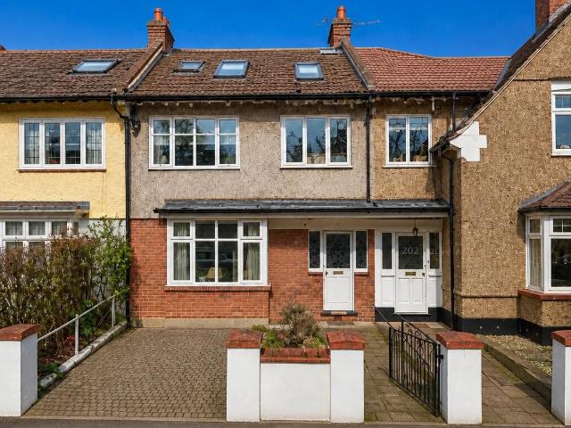 House for sale in Greater London