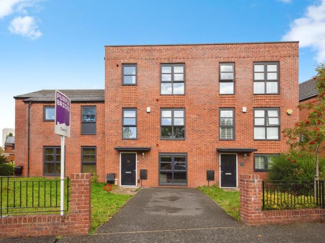 House for sale in Georgia, Greater Manchester