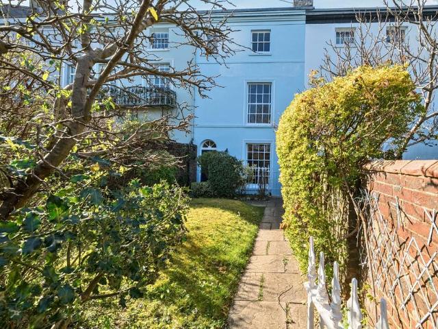 House for sale in Fulflood, Hampshire