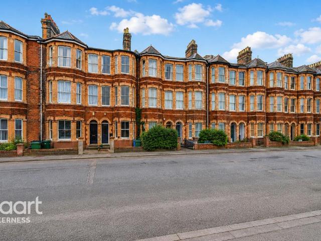 House for sale in Sheerness, Oad Street