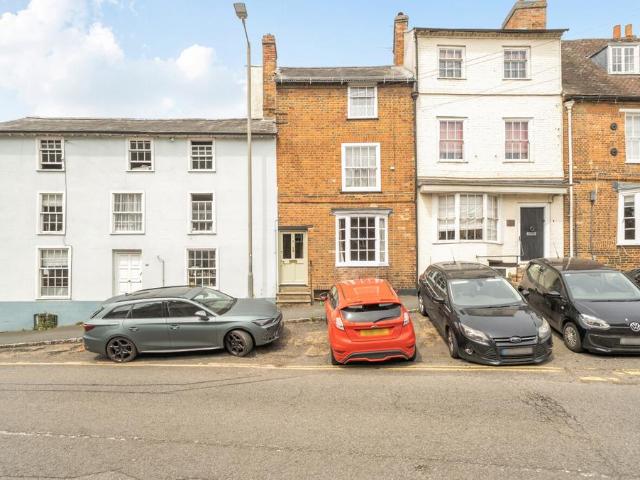 House for sale in Buckingham, Buckinghamshire