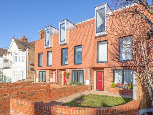 House for sale in Alton Barnes, Essex